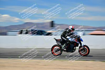 media/Mar-25-2024-Moto Forza (Mon) [[8d4319bd68]]/2-Advanced Group/Session 4 Front Straight Speed Pans/